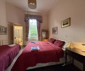 The Shannon River House Rooms