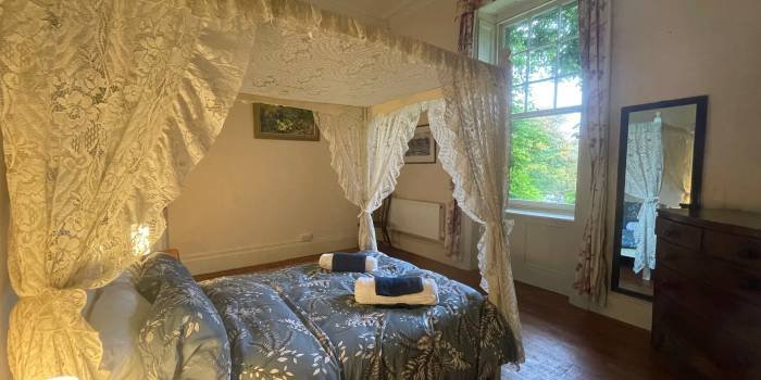 The Shannon River House Rooms