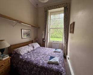 Small Double room with shared bathroom